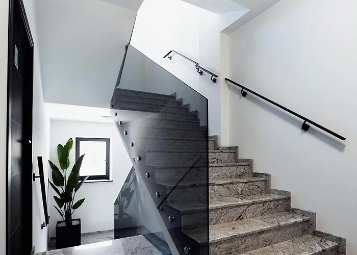 Aparthouse Piwna 14 *